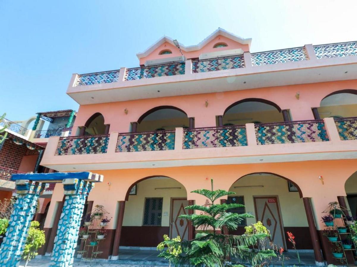 Super Townhouse 139 Ashiyana Smriti Upvan Near Emerald Mall Lucknow Bijnaur Eksteriør billede